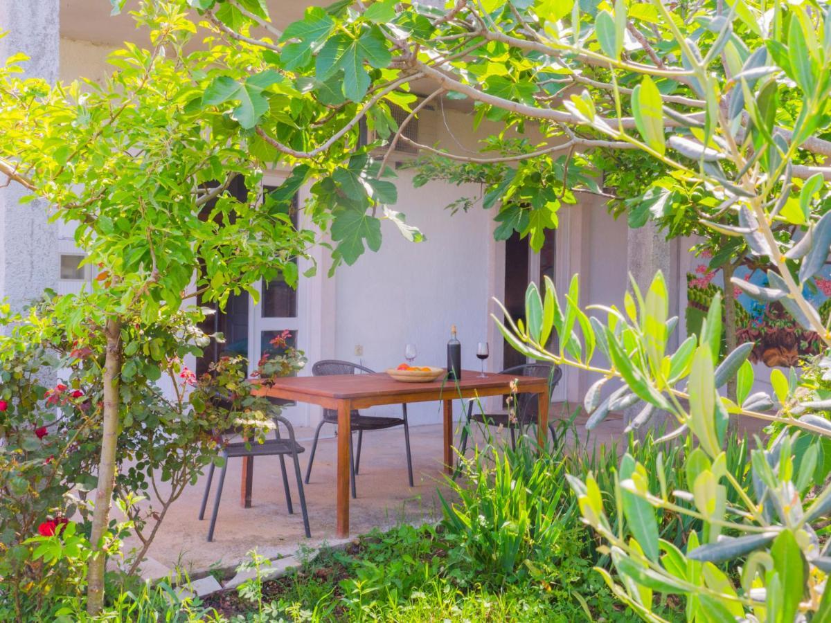 Hostel Kapa ฮวาร์ ภายนอก รูปภาพ