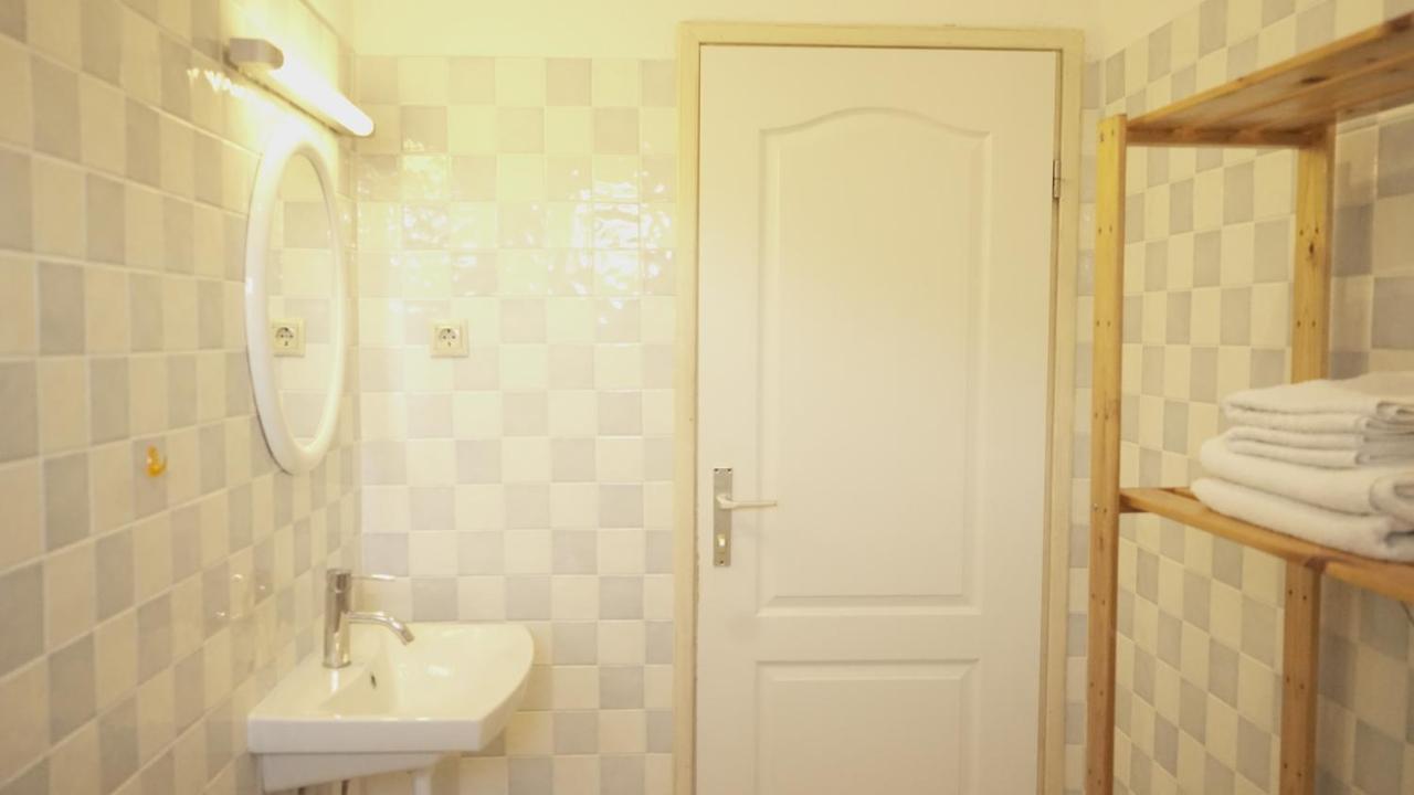 Hostel Kapa ฮวาร์ ภายนอก รูปภาพ